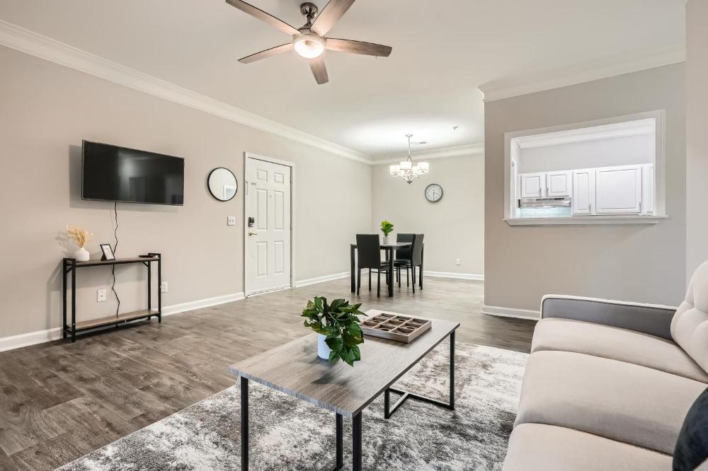 Crest at East Cobb 1826E Comfort,Spacious 2Bd 2Bt